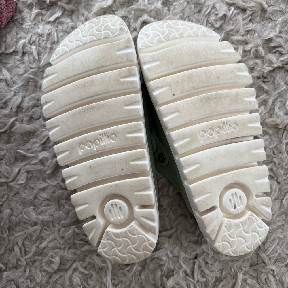 Birkenstock Boston Chunky Clogs in Green Tea (Papillio) - Picture 11 of 12